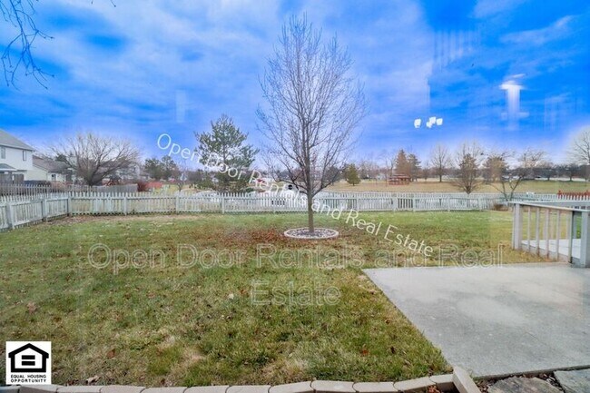 Building Photo - 8218 Fountainhead Dr