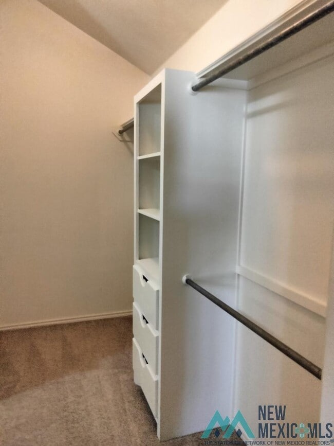 Building Photo - 3845 Benjamin Davis Dr