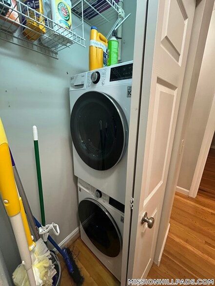 Building Photo - 120 Highland St