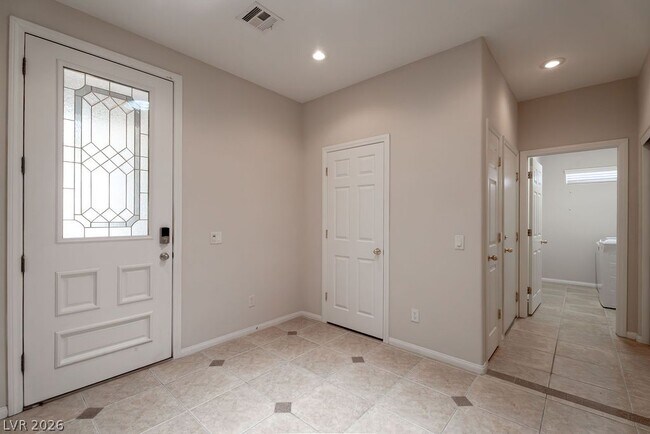 Building Photo - 4433 Weitzman Pl
