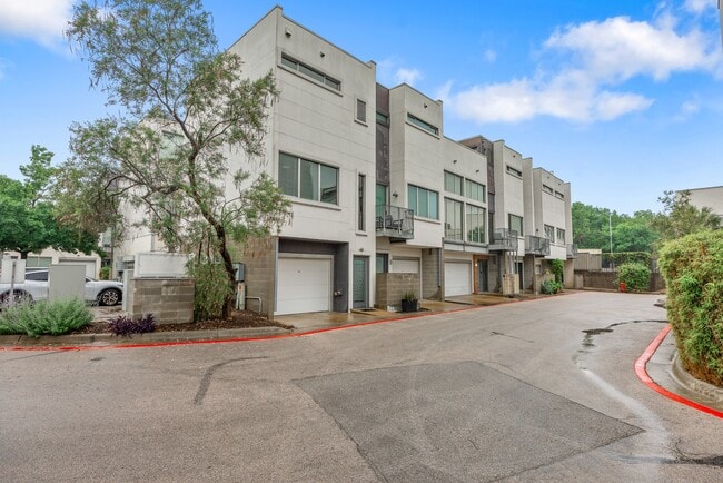 Building Photo - 4801 S Congress Ave