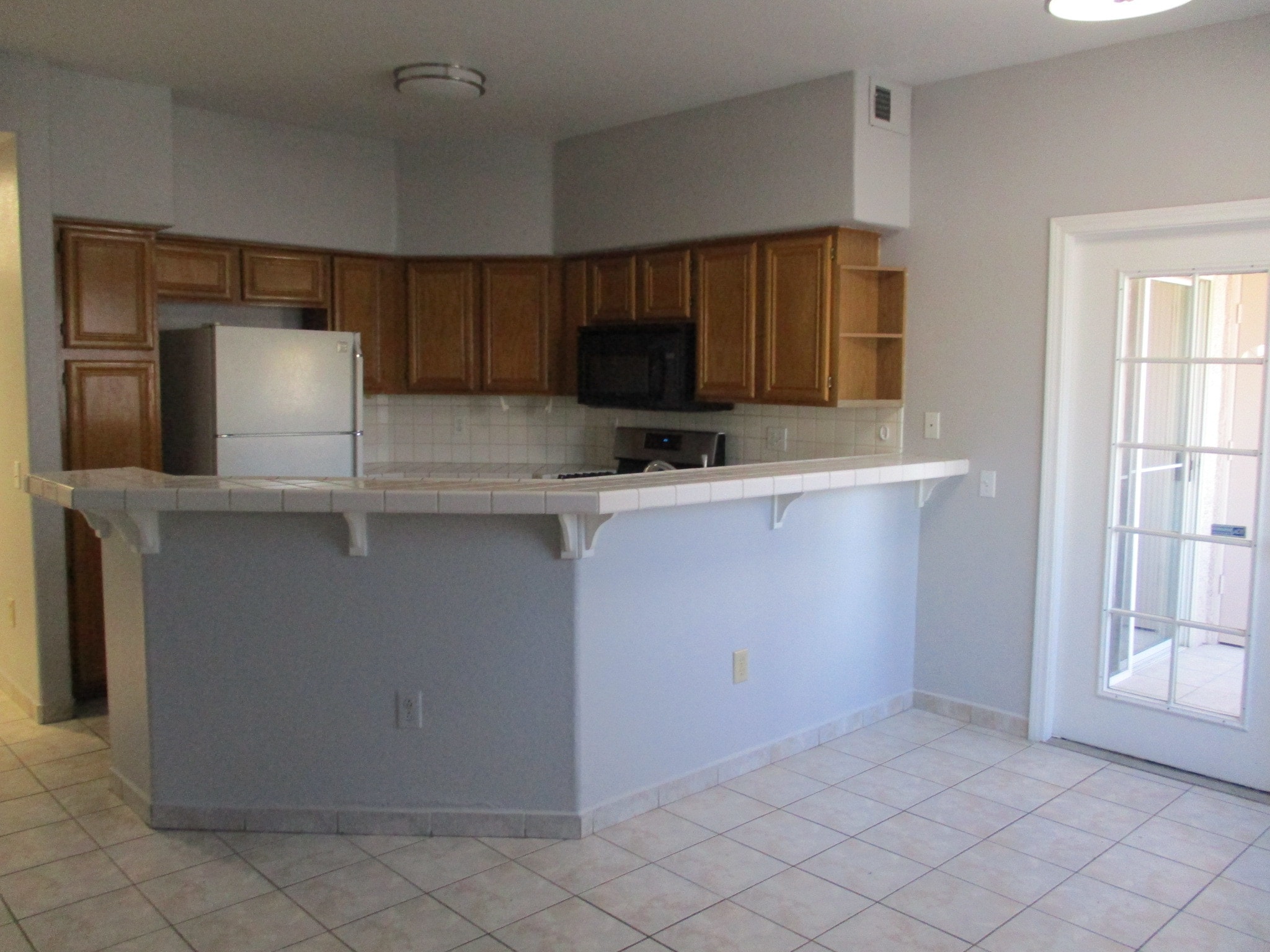kitchen - 5225 W Reno Ave