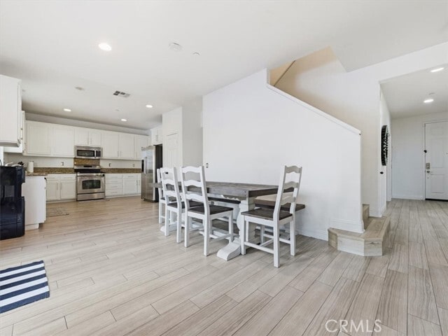 Building Photo - 12569 Overland Dr