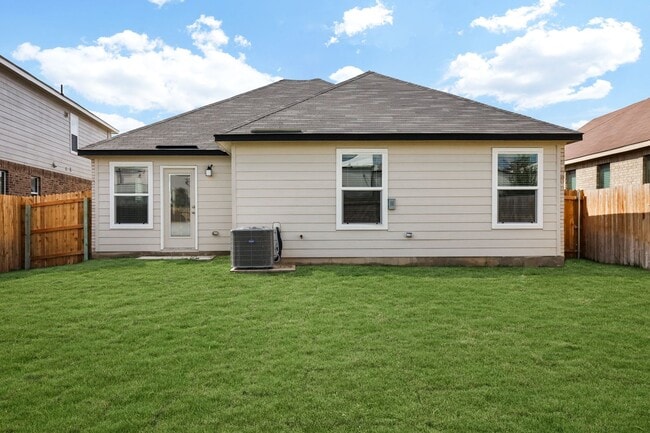 Building Photo - 614 Eucharis