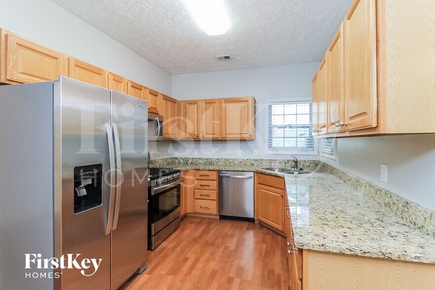 Building Photo - 115 Weatherstone Dr