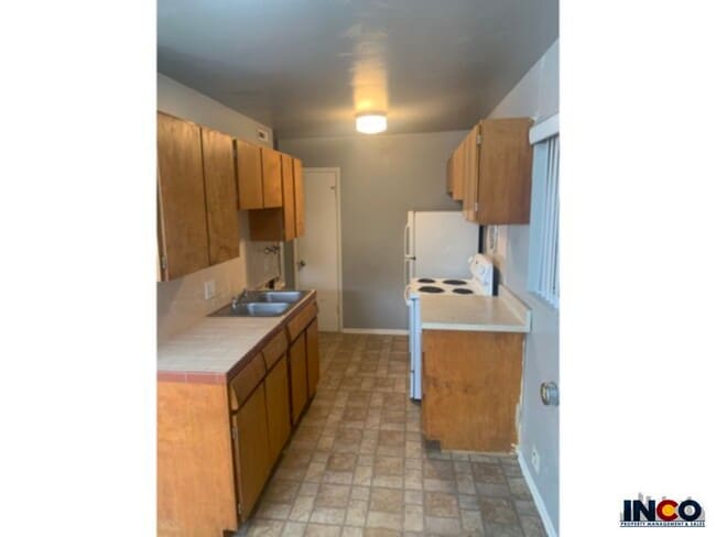 Building Photo - 5590 S Grant St