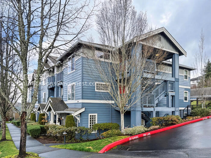 Building Photo - 1698 25th Pl NE