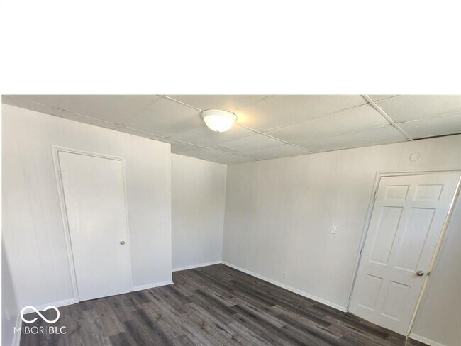 Building Photo - 617 W Franklin St