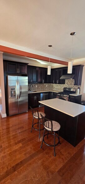 Building Photo - 8522 115th St