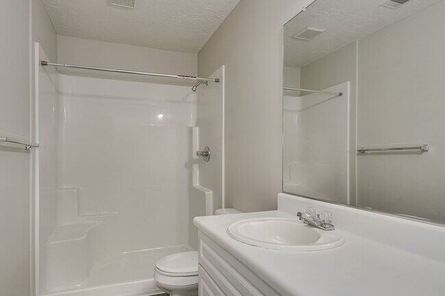 Building Photo - 2014 Emerald Bay Dr