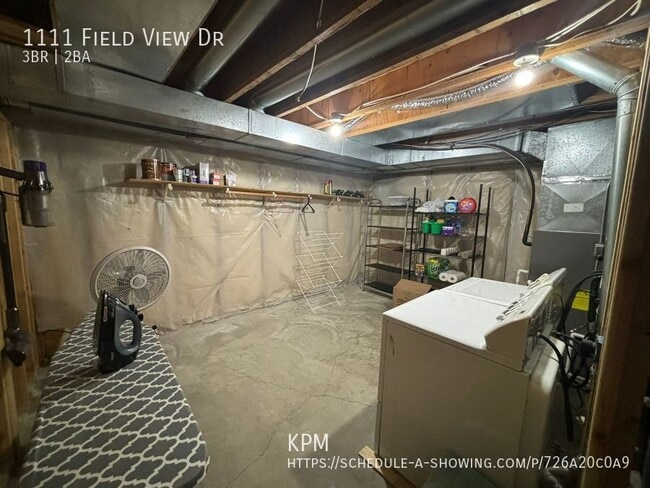 Building Photo - 1111 Field View Dr