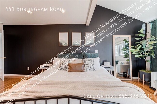 Building Photo - 441 Burlingham Rd