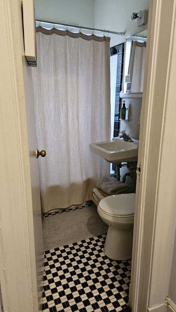 Building Photo - Lakebottom Park 2Bedroom