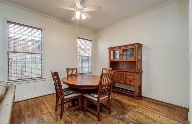 Building Photo - 6855 Bellgreen Dr