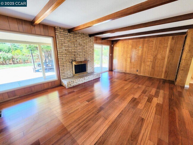 Building Photo - 171 Via Bonita