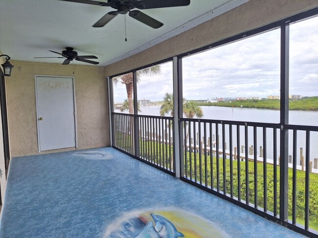 Building Photo - BOUCHELLE ISLAND - RIVER FRONT 2BR 2BA LON...