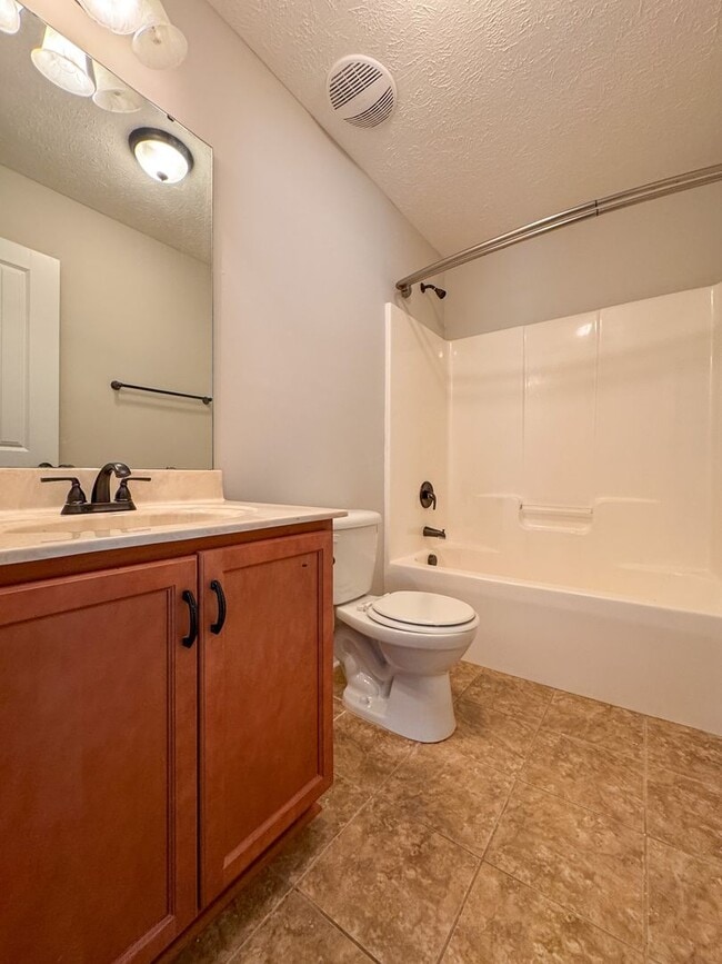 Building Photo - 2423 Kimbolton Drive