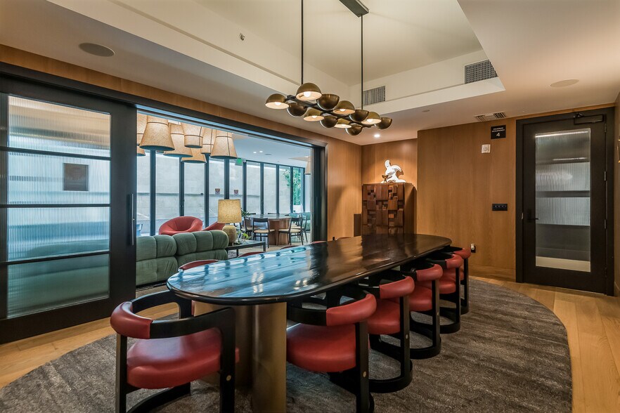 Building Photo - 10777 Wilshire Blvd