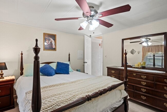 Building Photo - 17 Irene Ave