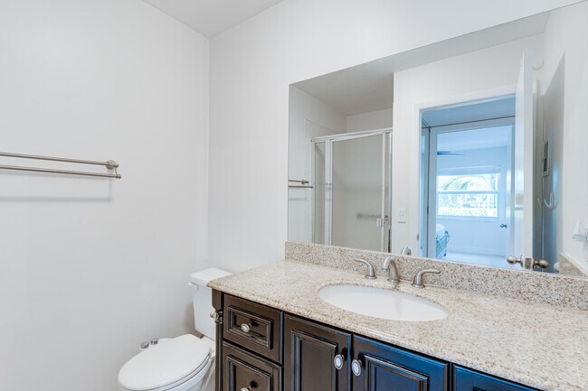 Building Photo - 509 Capri Dr