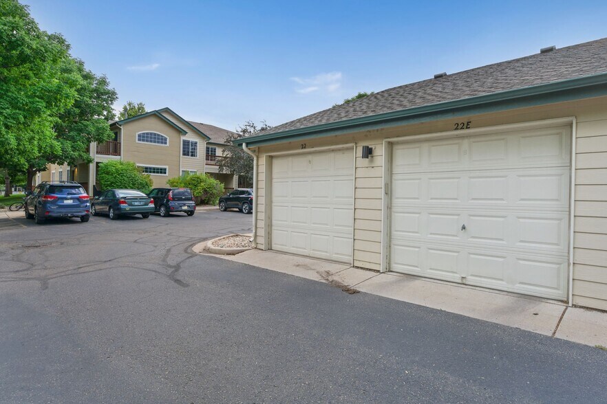 Building Photo - 3002 W Elizabeth St