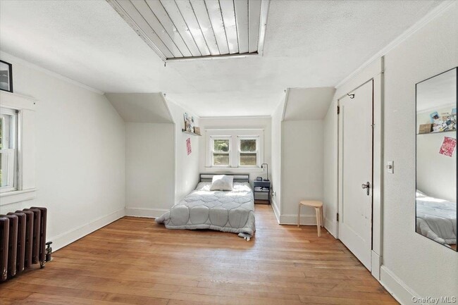 Building Photo - 157 NY-100