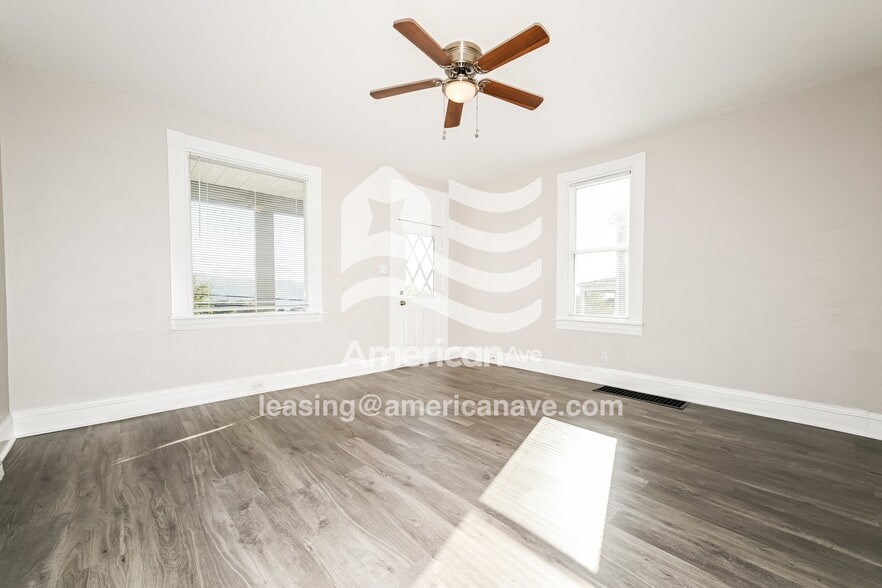 Building Photo - 303 Shady Ave