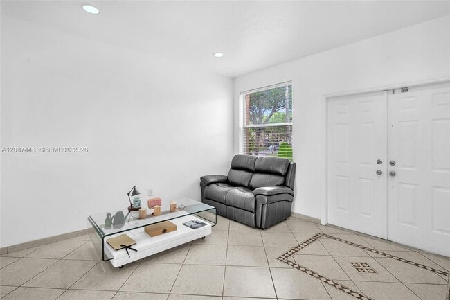 Building Photo - 16910 SW 39th Ct