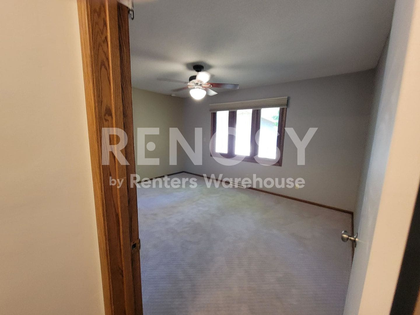 Building Photo - 5408 Creekview Ln-