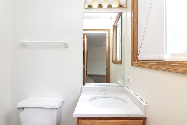 Building Photo - 5111 Wildflower Ct