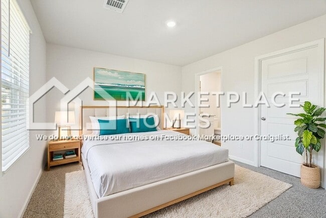 Building Photo - 25022 Ridge Ln