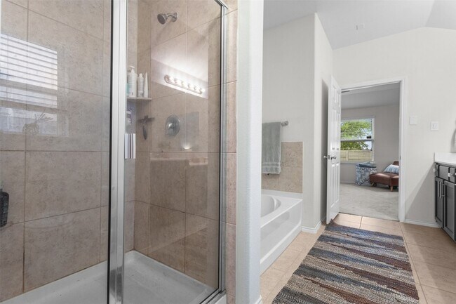 Building Photo - 1913 Kaiser Cove