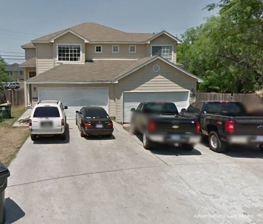 Primary Photo - 117-119 Cedargrove