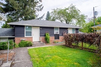 Building Photo - radfm13