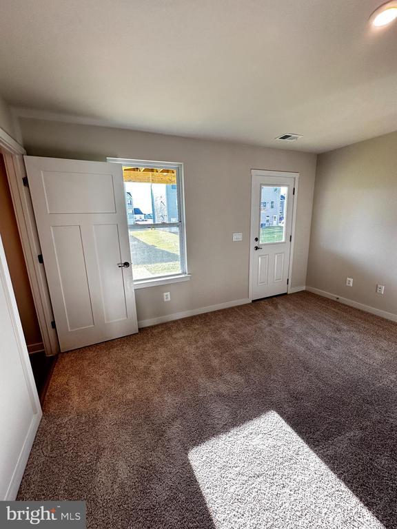 Building Photo - 30 Trotting Rd