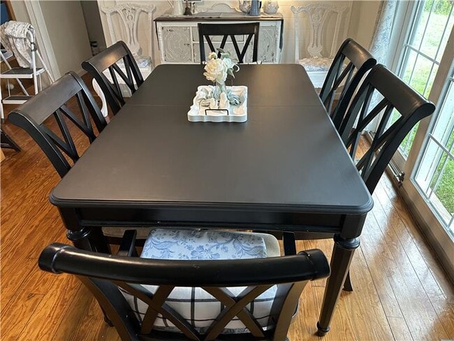 Building Photo - 5870 Quarterwood Rd