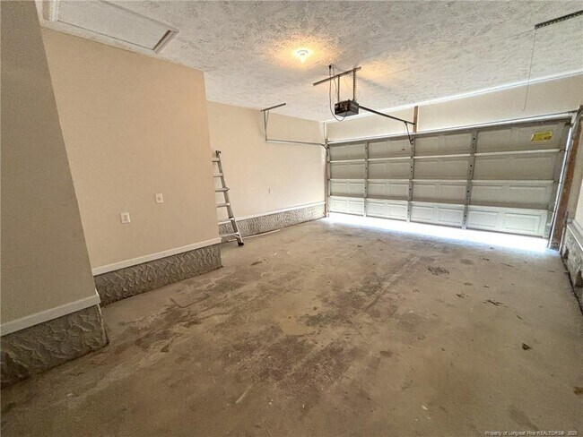 Building Photo - 4468 Kinkead Ct
