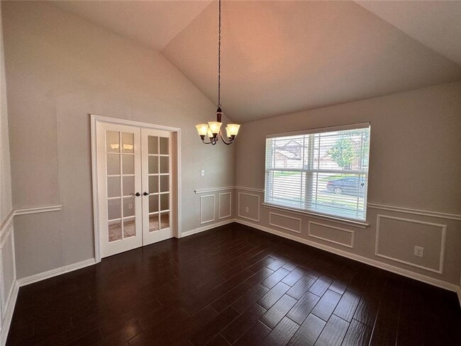 Building Photo - Round Rock Charmer!