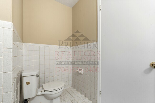 Building Photo - 520 Asa Dr