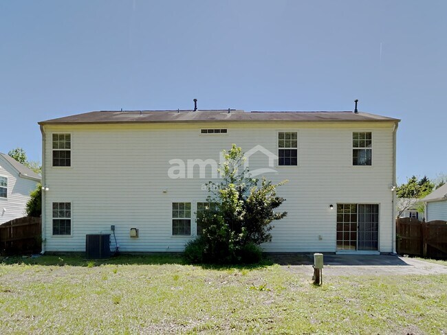 Building Photo - 347 Dogwood Creek Pl