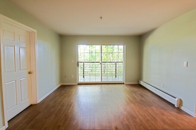 Building Photo - 285 Hildred Dr