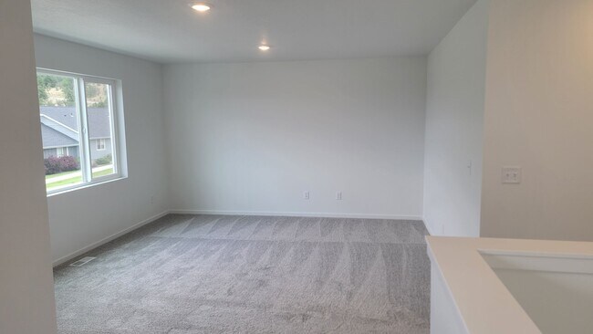 Building Photo - Brand New 3-Bedroom Home In Liberty Lake
