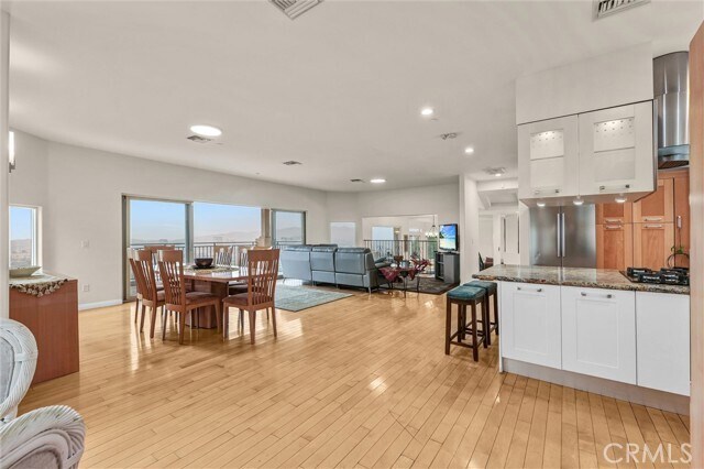 Building Photo - 876 Harrington Rd