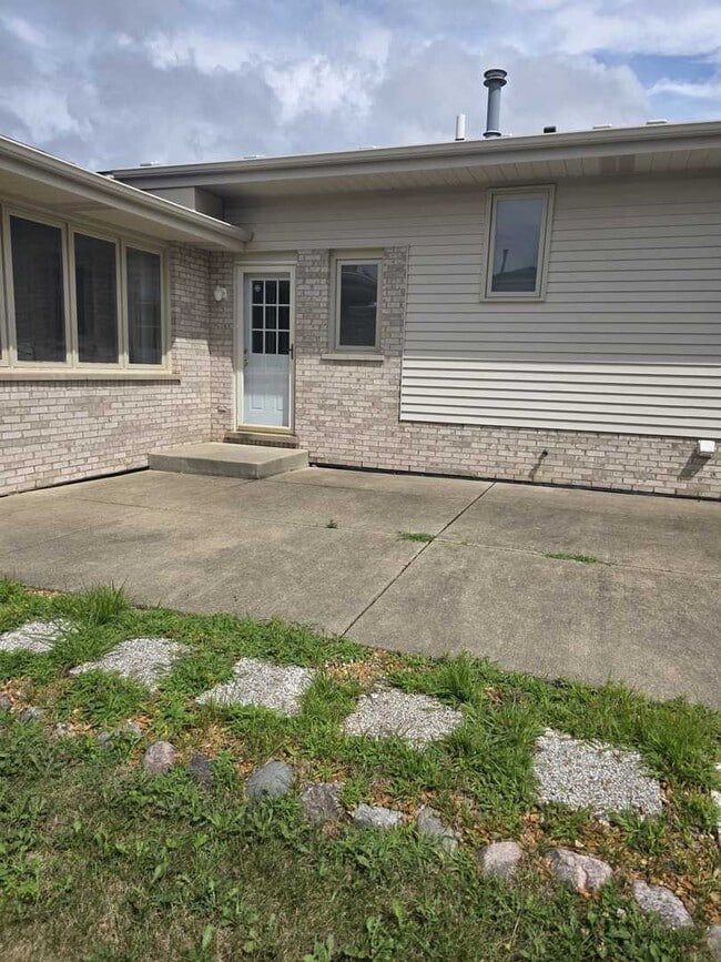 Building Photo - 9147 Boardwalk Terrace