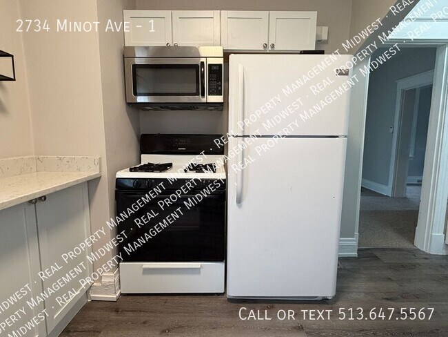 Building Photo - 2734 Minot Ave