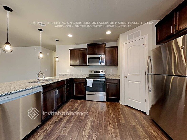 Building Photo - 10976 Quercia Cir