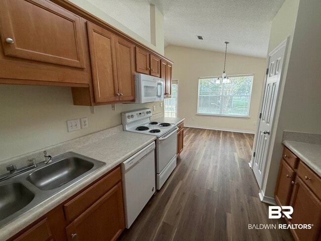 Building Photo - 104 Kemper Ln