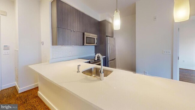 Building Photo - 2920 Georgia Ave NW