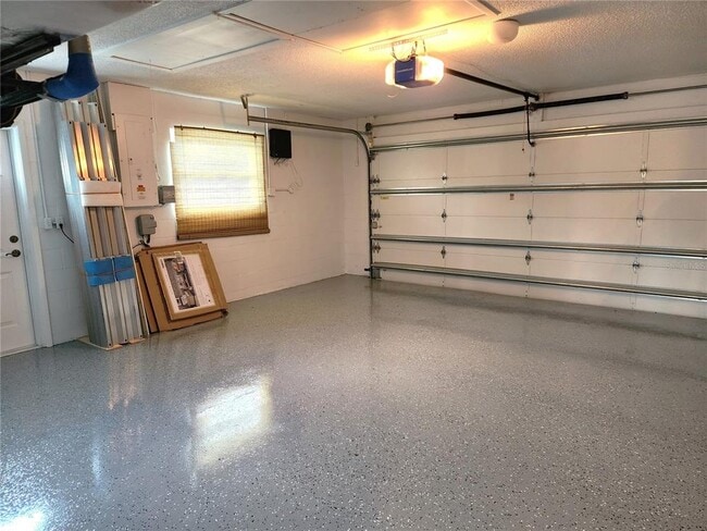 Building Photo - 1856 Woodhaven Cir