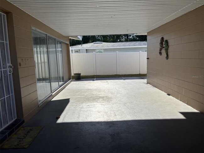 Building Photo - 4940 Shell Stream Blvd